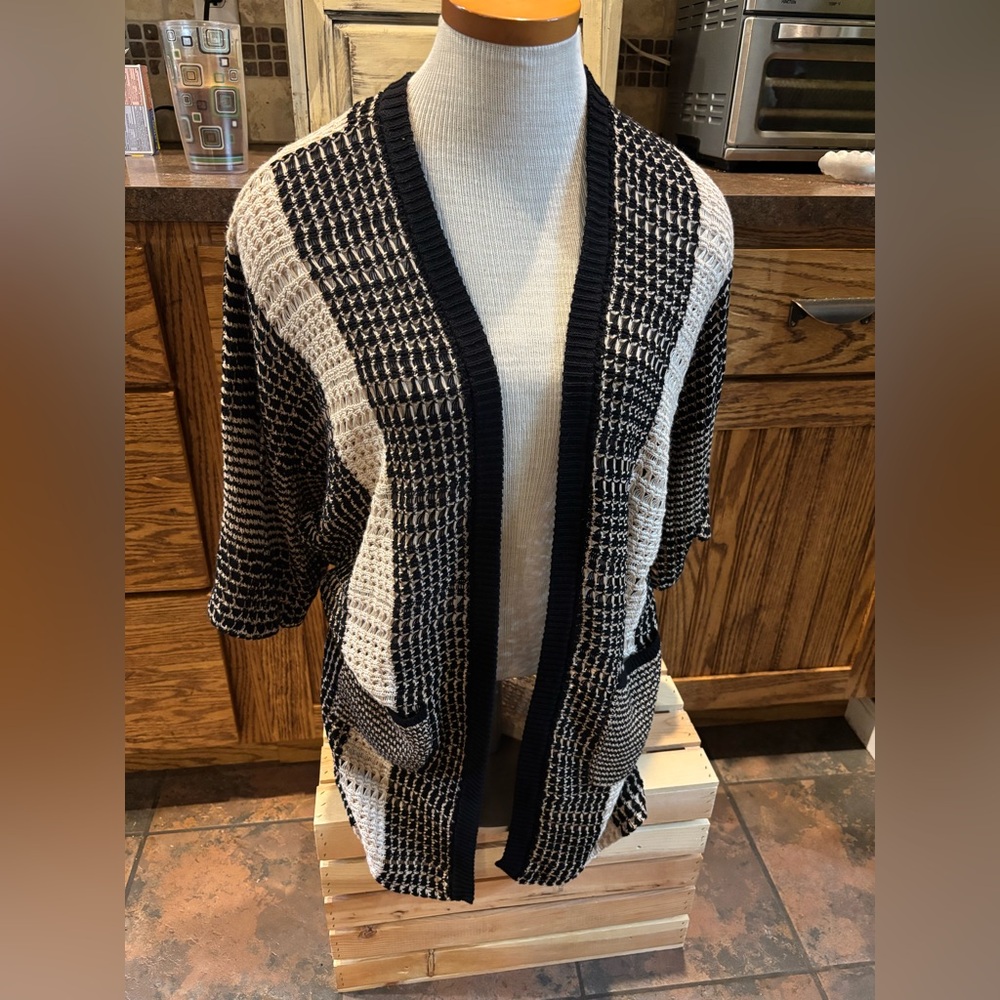 ⭐️Lucky Brand Black and Cream Women's Cardigan